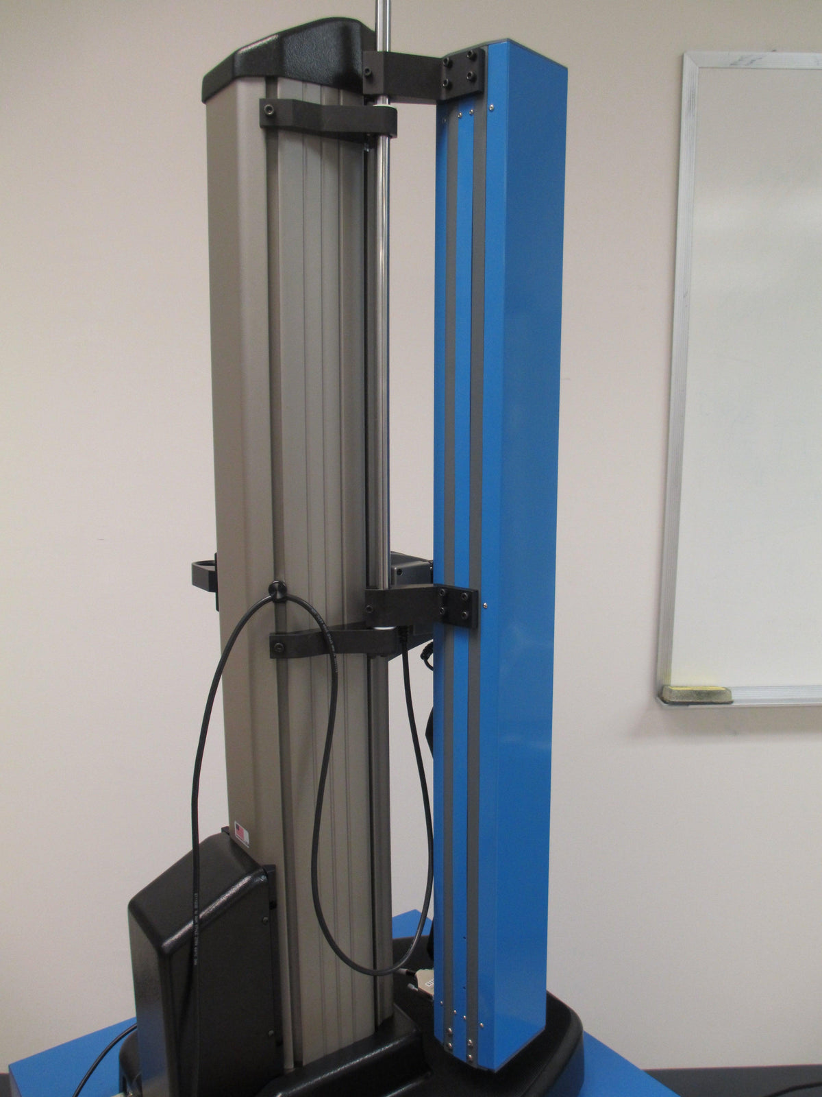 Lloyd EX250Plus and EX800Plus Long Travel Tensile Extensometer-JLW
